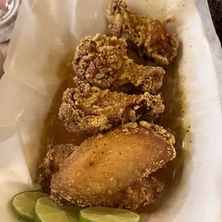 A1. Wings (8pc)