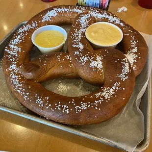Bubba's Giant Pretzel
