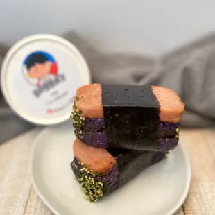 Ube spam musubi