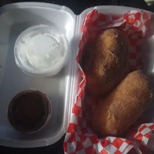 FRIED TWINKIES w/cinnamon and sugar, chocolate sauce and whipped cream