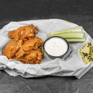 buffalo wings and celery