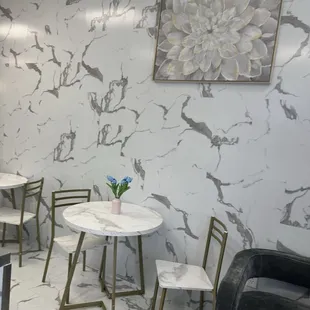 Cute decor...more seating!