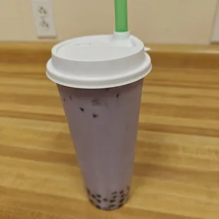 Taro Milk Tea with Tapioca Pearls