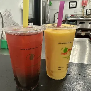 (Left) White dragon fruit tea with tapioca pearls (Right) Mango smoothie with mango popping boba.