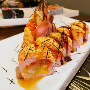 Angry Dragon Roll | Instagram: gaogirlsgrubbin