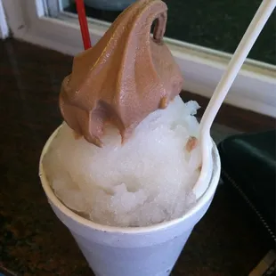 Wedding cake stuffed with Chocolate= Groomscake