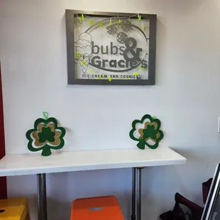 Such cute and seasonal decor!