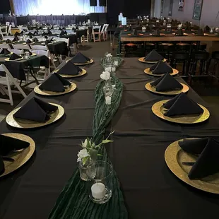 Main Stage Wedding Table