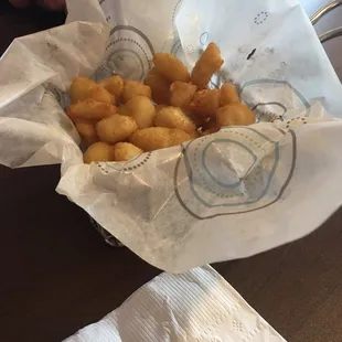 a basket of onion rings