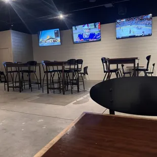 Cute pizza vibe gone, replaced with prison themed dining area