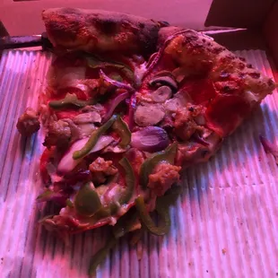 Super loaded veggie pizza!