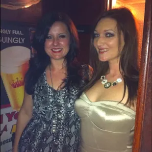 The beautiful Shauna and Bobbi