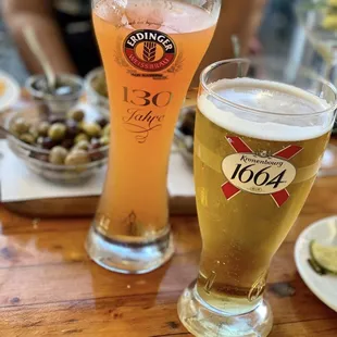 oysters and mussels, drink