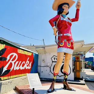Stella &amp; Buck Atom! Fun stop on a walking tour of Tulsa's The Pearl District. August 2024