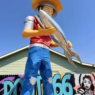 Stella &amp; Buck Atom! Fun stop on a walking tour of Tulsa's The Pearl District. August 2024