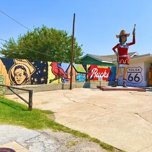 Stella &amp; Buck Atom! Fun stop on a walking tour of Tulsa's The Pearl District. August 2024