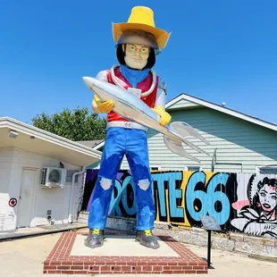 Stella &amp; Buck Atom! Fun stop on a walking tour of Tulsa's The Pearl District. August 2024