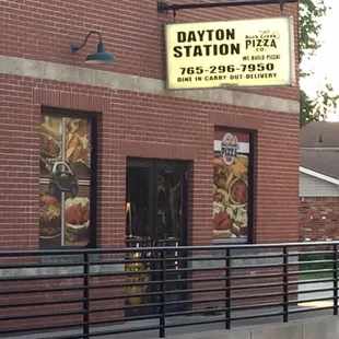 the outside of the restaurant