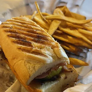 Cubano sandwich