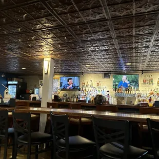 Buck Murphy&apos;s Bar area