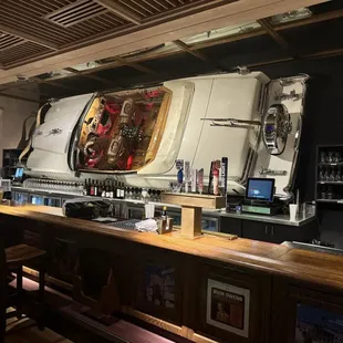 sushi and sashimi, interior