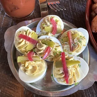 DEVILED EGGS (LARRY'S CLASSIC)