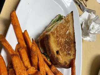 L'Attitude Bistro