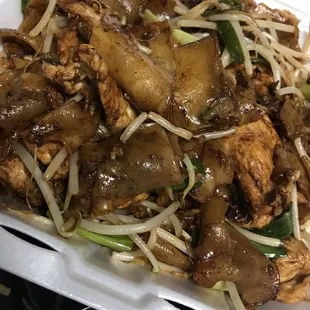 Char Kway Teow - Malaysian stir fried rice noodles