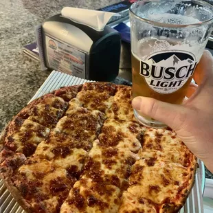 Personal cheese pizza. 7.4/10!