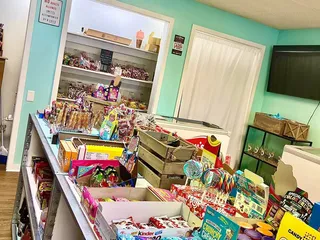 Strawser's Ice Cream Pop & Candy Shop
