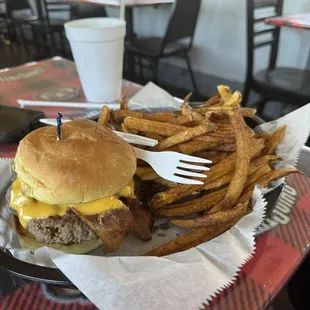 Bacon Cheeseburger