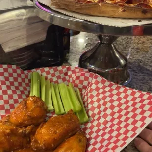 Spicy parm garlic wings (5) &amp; medium half sausage half pepperoni ( good size for 2 able bodied men)