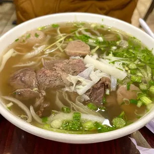 Signature Jumbo Beef Phó