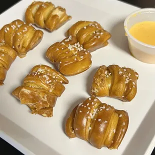 Pretzel Bites