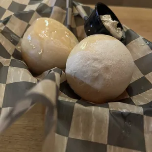 Hot dinner rolls with flavored butter