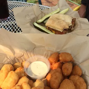 Fritters just as delicious as last year! Owners still sweet, food still delicious!