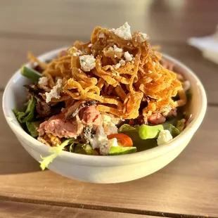Roadhouse salad with tri-tip