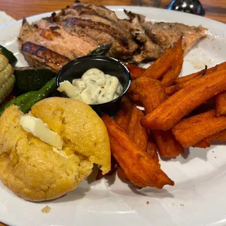 Bayou Pepper Salmon Platter