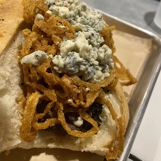Roadhouse Buck Tri Tip Sandwich