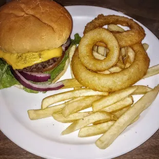 Cheeseburger. Choice of fries, rings, half &amp; half or side salad. Rings were lightly fried, hot fries &amp; burger served with usual fixings.