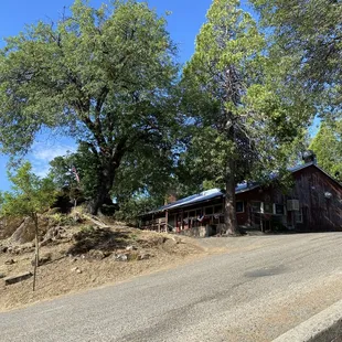 ramen and noodles, outside