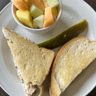 Tuna melt with fruit