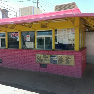 Little spot packing great food