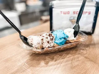 Moyers Lakeside Eatery