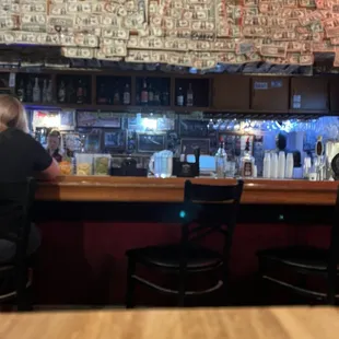 Buck&apos;s Bar