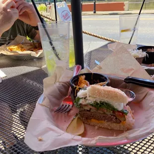 Riverside Classic burger