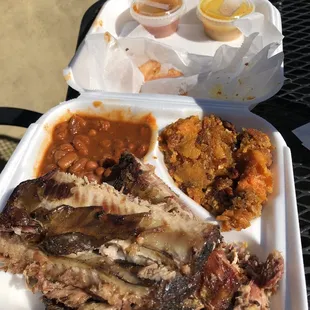 Rib Combo Plate with pulled pork