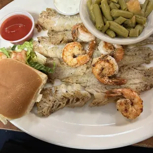 Broiler Deluxe Platter! Lemon Pepper Fish and Grilled Shrimp! Green Beans and Salad!