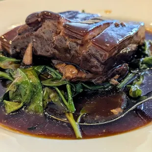 Dong po pork