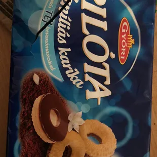 Yummy vanilla and chocolate cookies.